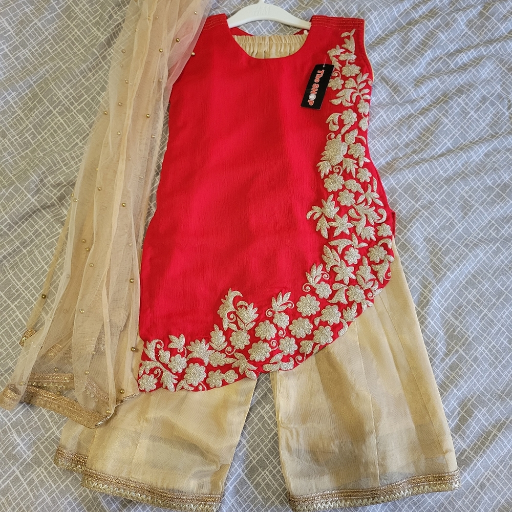Pakistani/indian outfit - girls 6-8 years